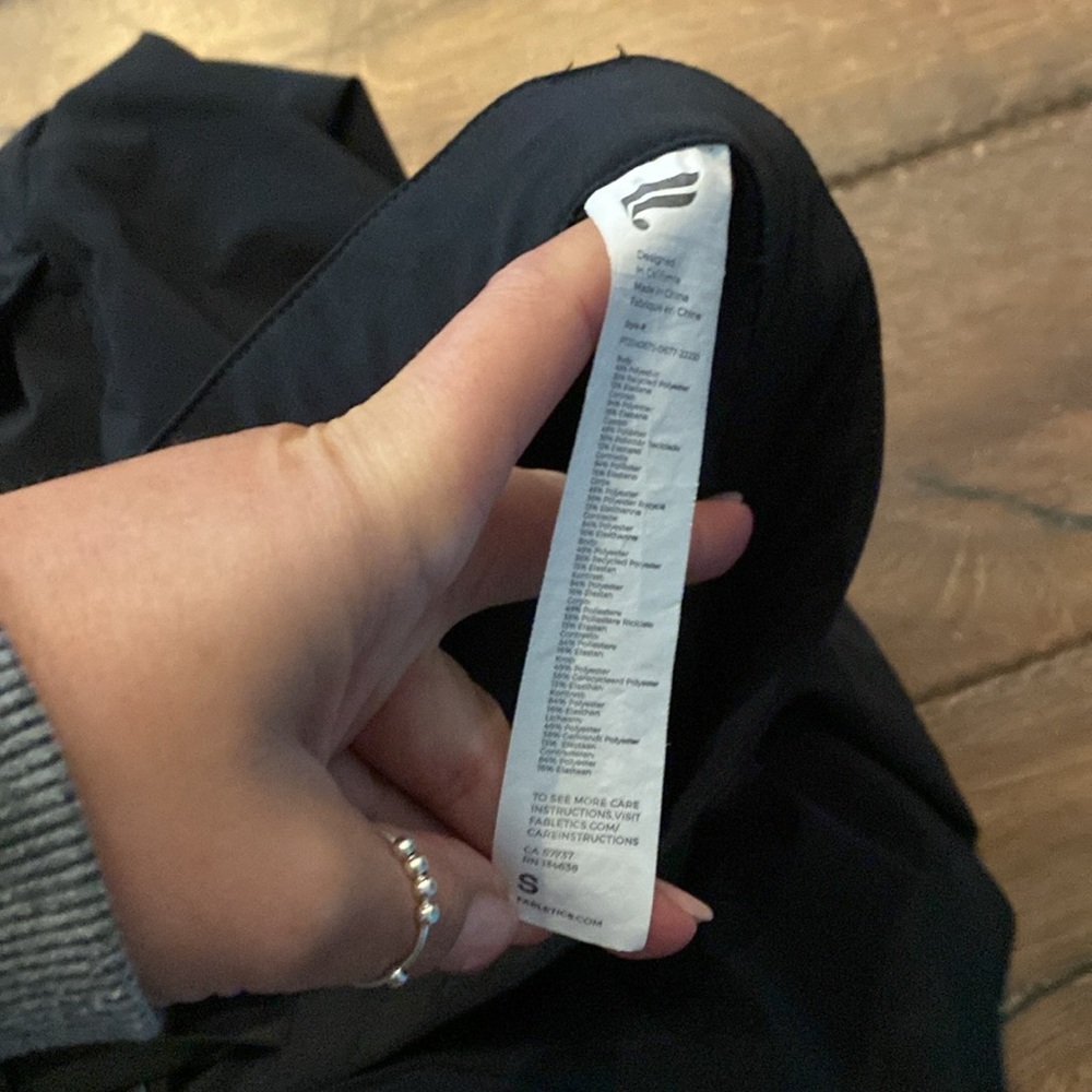 Fabletics Pants - Picture 4 of 4